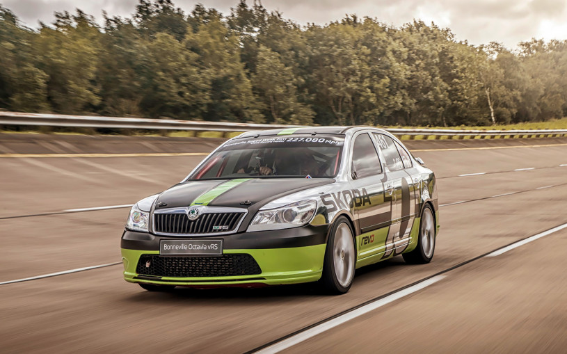 Skoda восстановила быстрейший автомобиль в своей истории