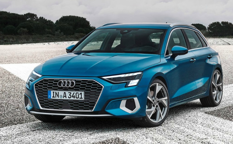 В Audi назвали сроки появления A3 нового поколения в России