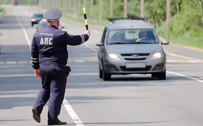 5 ситуаций, когда водителя лишат прав на трассе. Разбор