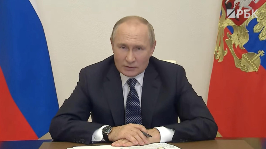 Путин заявил, что Россия с уважением относится к украинскому народу