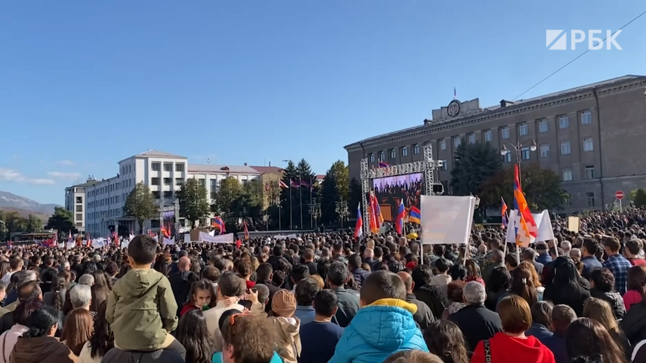 В Степанакерте прошел митинг за независимость Нагорного Карабаха"/>













