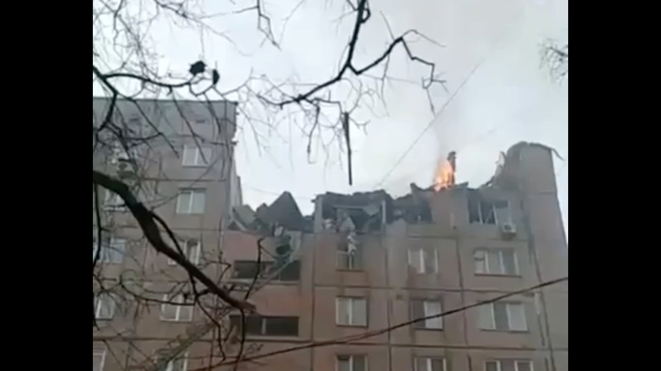 В ДНР сообщили о попадании украинского снаряда в жилой дом в Донецке"/>














