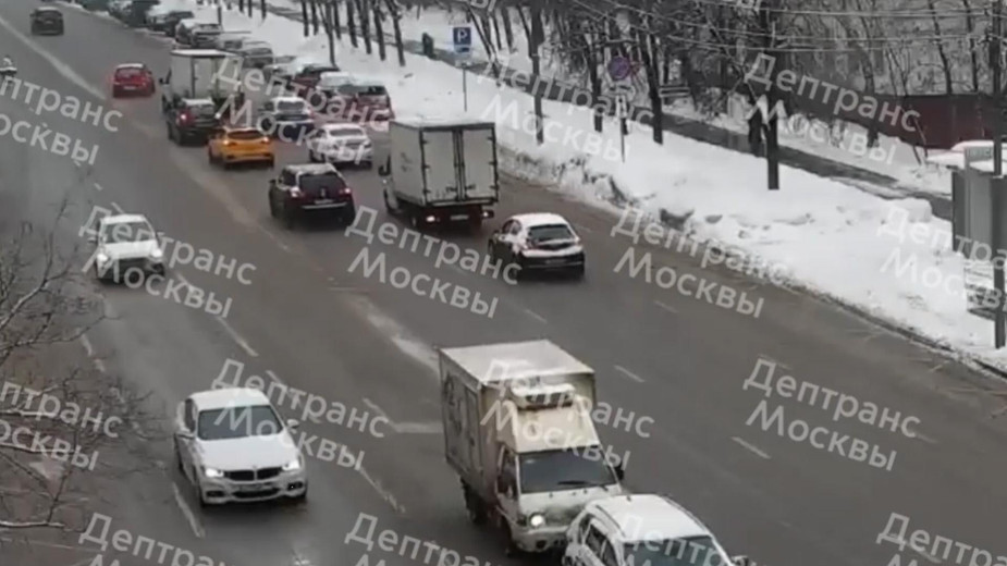 На юго-западе Москвы произошло ДТП с семью машинами