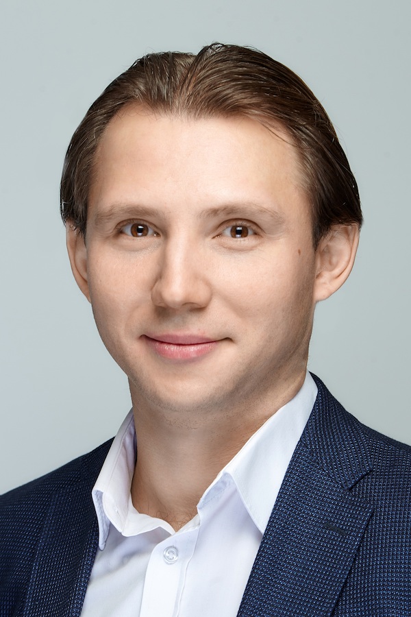 Андрей Незнамов