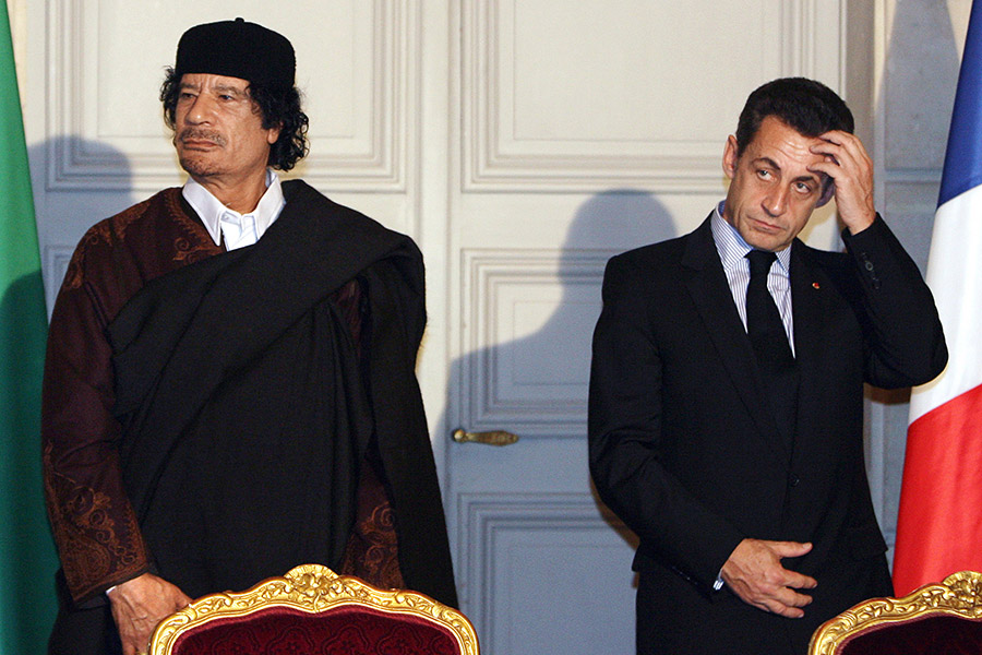 Муаммар Каддафи и Николя Саркози