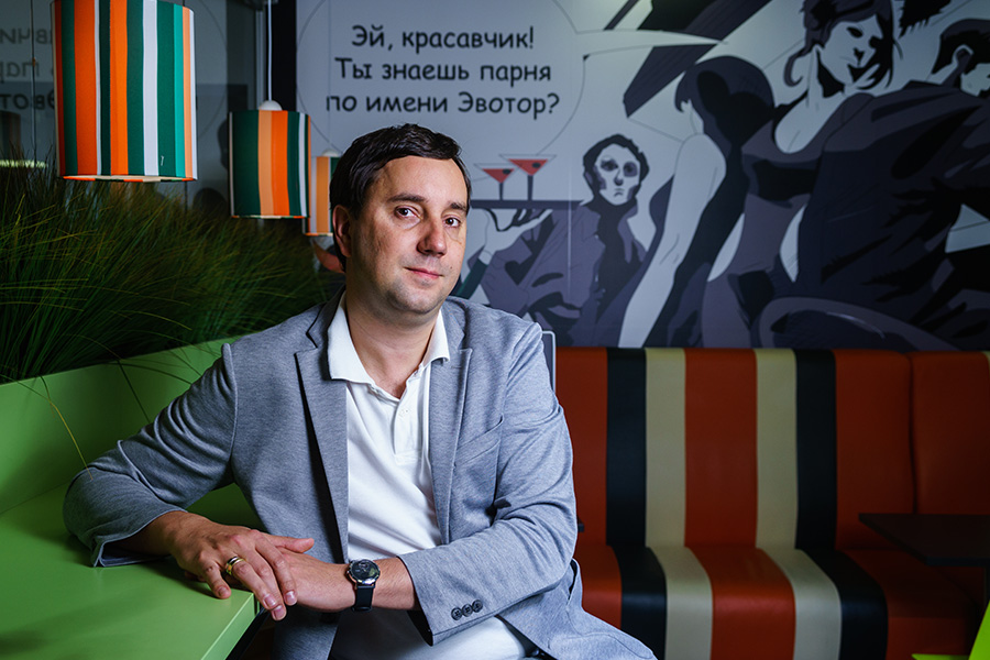 Андрей Романенко
