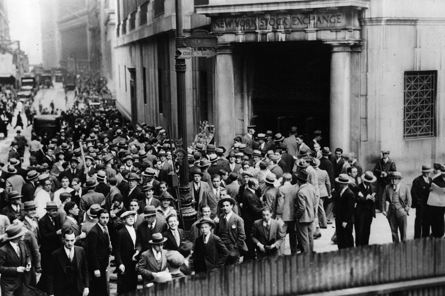 Толпы на Уолл-стрит около Нью-Йоркской фондовой биржи, 1929 год