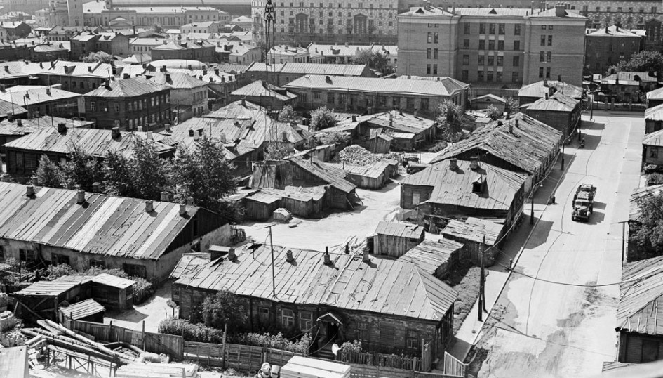 Дома у бывшего Можайского шоссе (ныне Кутузовский проспект 1952).