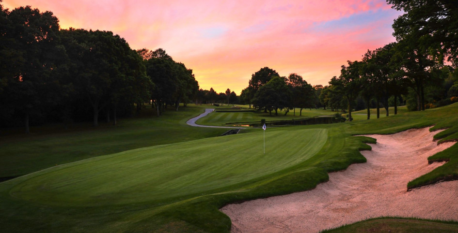 Фото: https://www.stokepark.com/golf/index.html