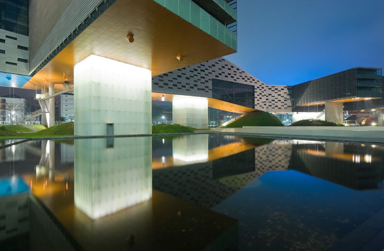 Фото: stevenholl.com