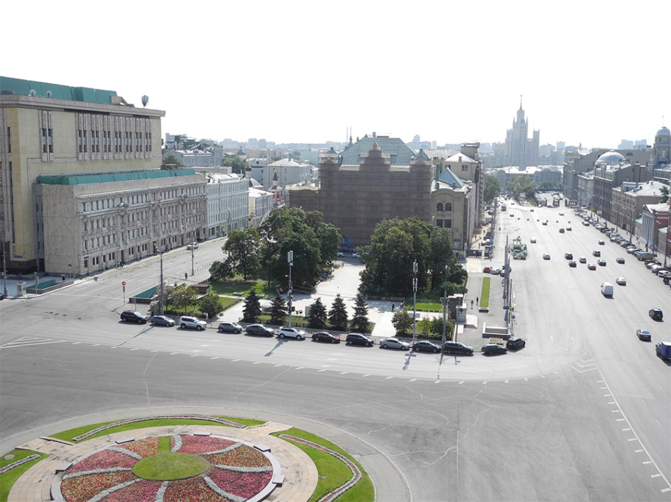 В настоящее время на месте «Музейного парка» пролегает автомобильная дорога. После реконструкции проезд для транспорта ликвидируют. Движение автобусов и автомобилей по Лубянской площади сохранится
