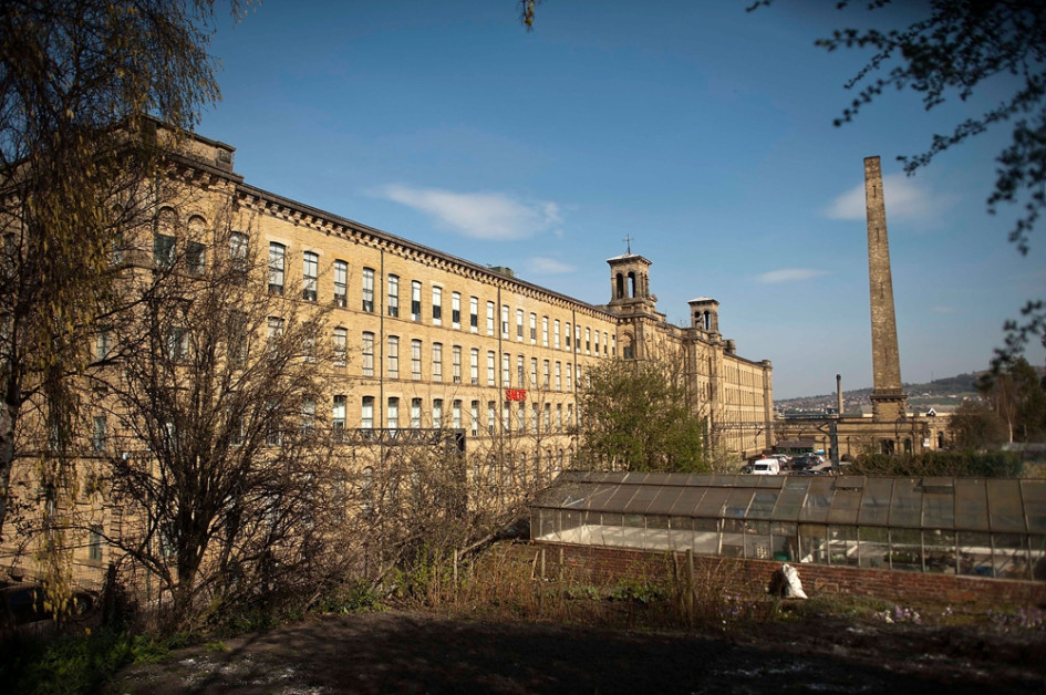 Бывшая фабрика Salts Mill в Брэдфорде