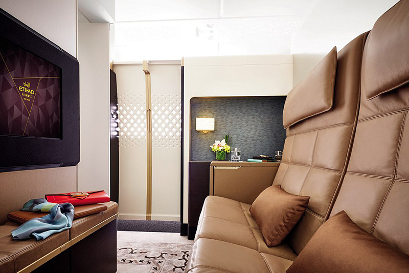 Гостиная в апартаментах на лайнере А380-800 авиакомпании Etihad