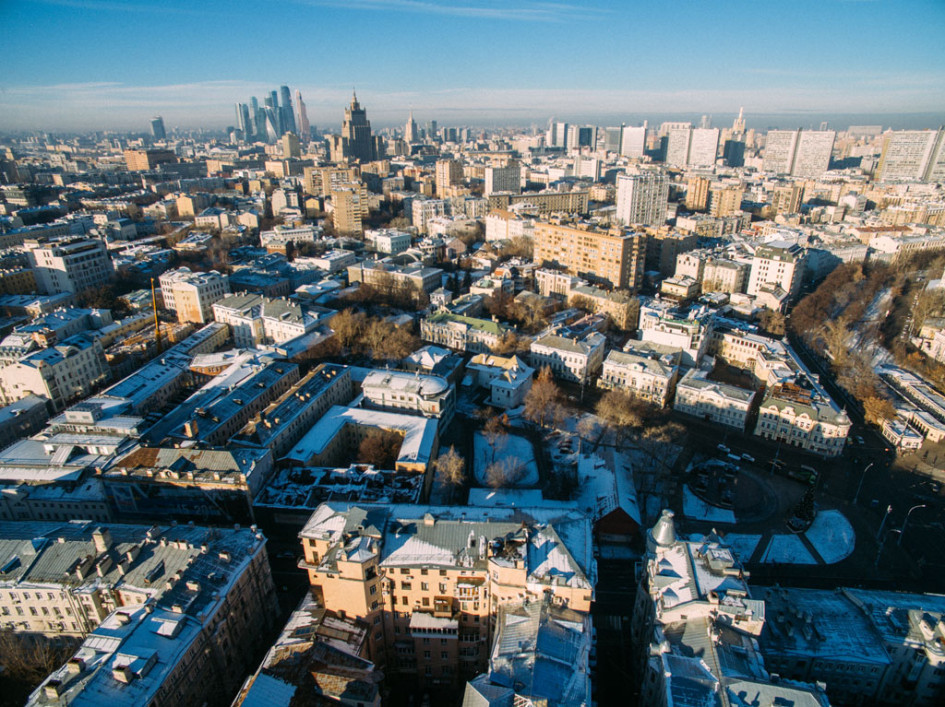 Вид на улицы Остоженка и Пречистенка