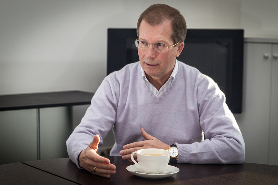 Виктор Шкулев