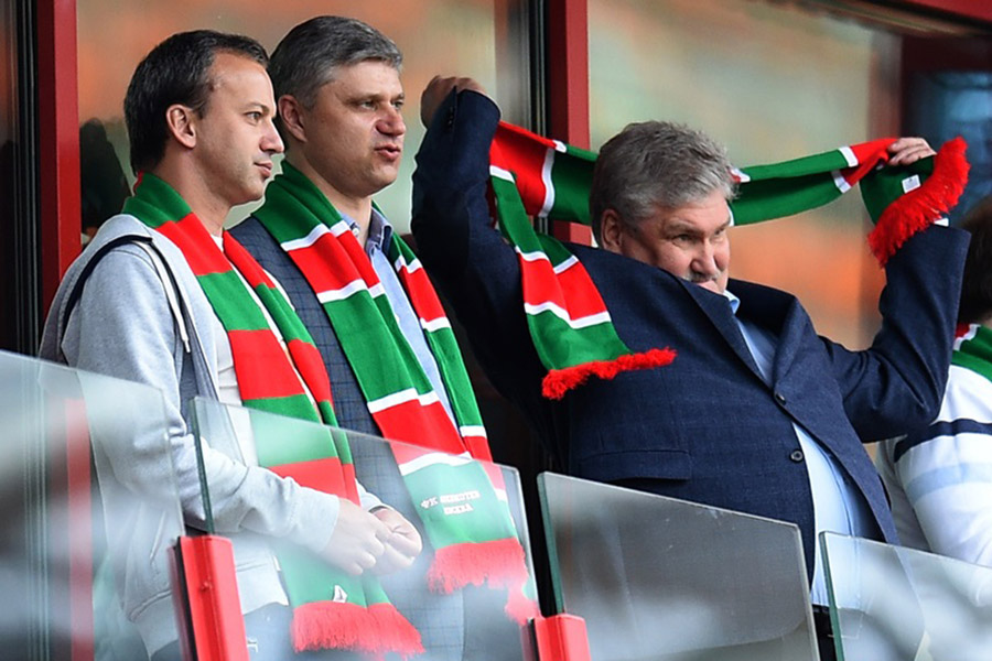 Аркадий Дворкович (слева) во время матча между командами «Локомотив» и «Краснодар»