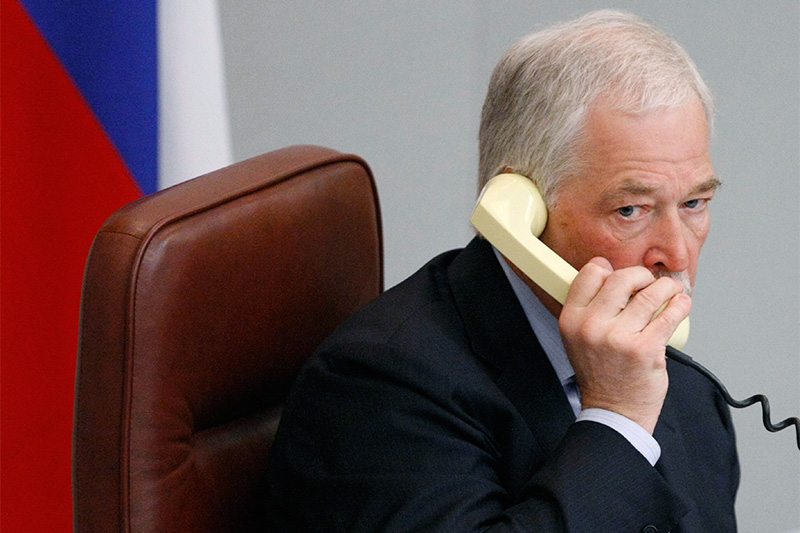 Борис Грызлов был спикером двух созывов (2003-2011). Затем он вошел в Совет безопасности, откуда был исключен в апреле 2016 года. По словам источников РБК, после ухода с поста спикера Грызлов ожидал, что президент предложит ему высокую должность, однако этого не произошло


