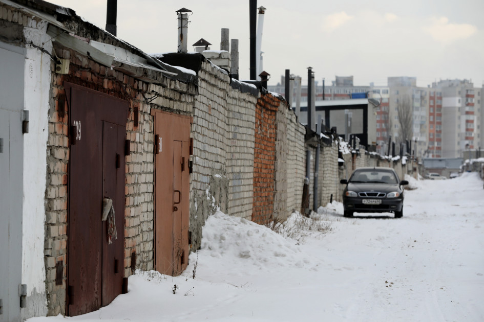 Документом предлагается ввести новые понятия и характеристики таких объектов, как гараж, индивидуальный гараж, коллективный гараж, машино-место и некапитальный гараж