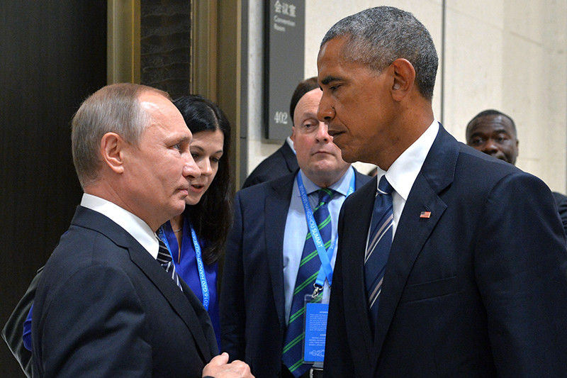 Президент России Владимир Путин (слева) и президент США Барак Обама во время встречи в Ханчжоу
