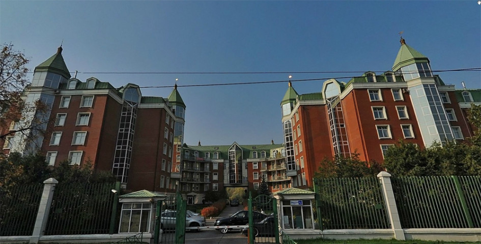 Золотые Ключи-1. 1998 года постройки. Более 100 квартир. Квартира 230 кв. м - $5 200 000