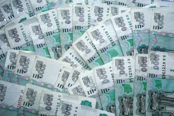 Долги по алиментам достигают полмиллиарда рублей