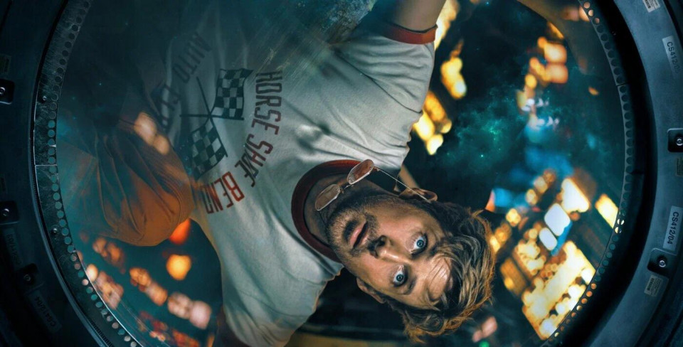 Райан Гослинг в фильме &laquo;Проект "Конец света"&raquo;