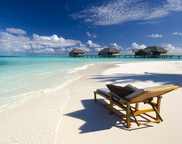 Фото: 123rf.com; Kurumba Maldives Resort; Velassaru Maldives; Kandolhu Island; Maafushivaru
