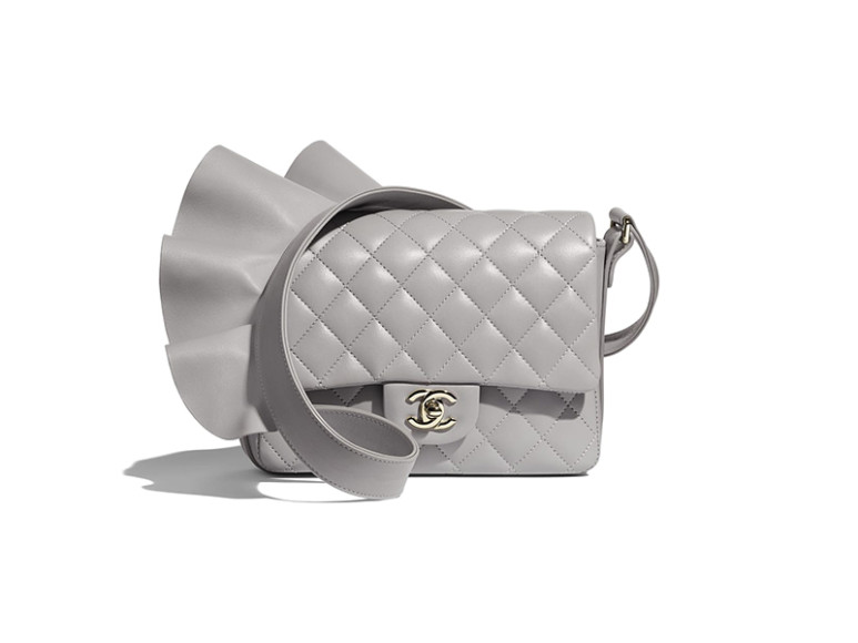 Сумка Chanel, 275 900 руб. (chanel.com)