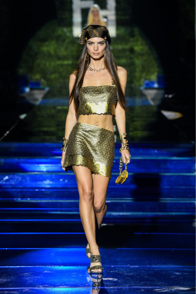 Fendace: что нужно знать о коллаборации Fendi и Versace | РБК Стиль