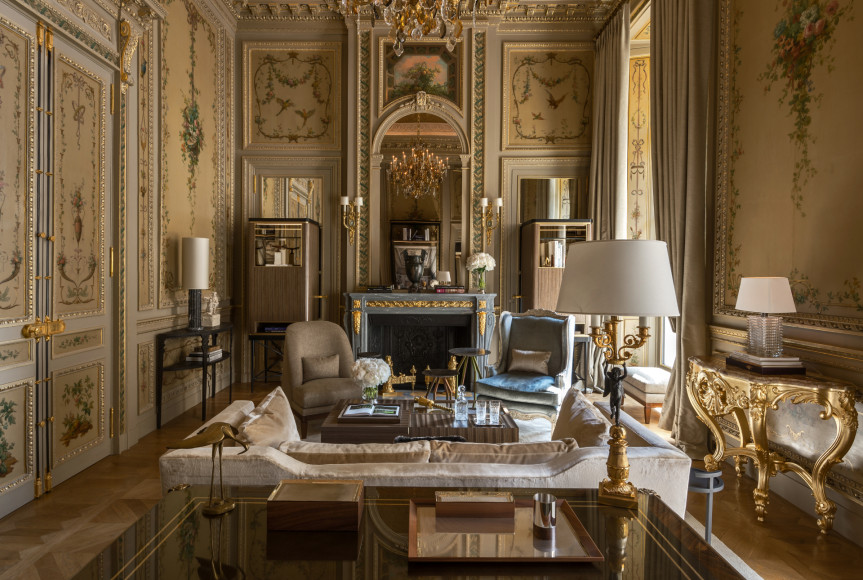 Гостиная сьюта Duc de Crillon