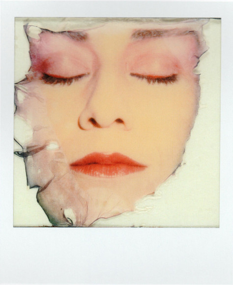 Одиль Мулина, «Лицо», 1980. Polaroid SX-70. 10,8x8,8. OstLicht Collection, Вена