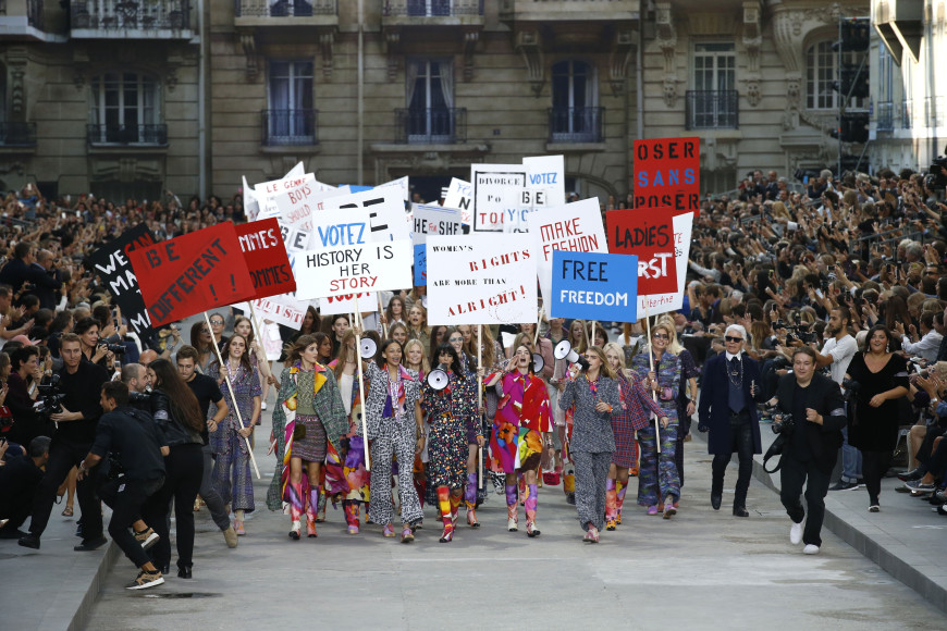 «Демонстрация» коллекции Chanel, Париж, 2014 год