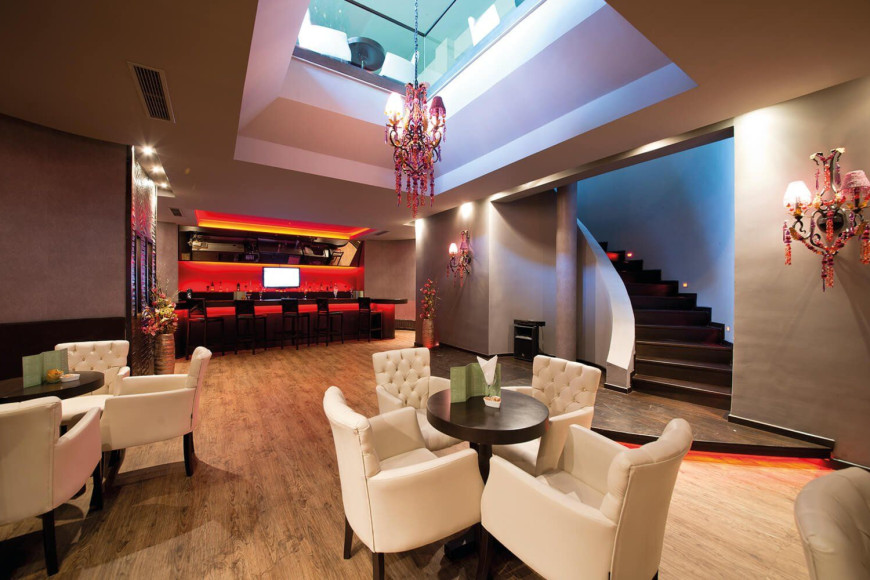 Бар в отеле Limak Limra Hotel & Resort (Limak Limra)