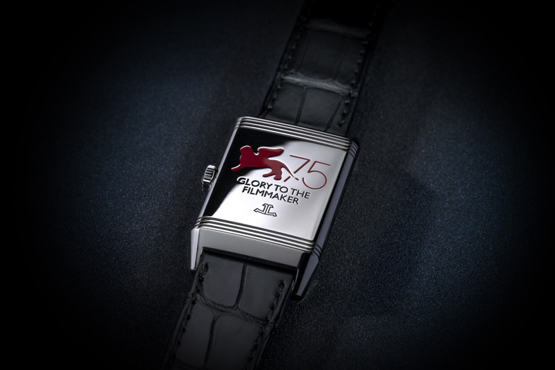 Задняя крышка Reverso Glory to the Filmmaker c гравировкой