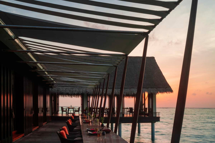 Ресторан Tapasaki на курорте на курорте One&Only Reethi Rah (Мальдивы)