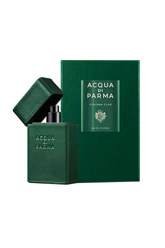 Одеколон Colonia Club, Acqua Di Parma теперь есть в удобном для путешествий формате. Крошечный флакон, обтянутый телячьей кожей, можно брать с собой даже в самолет.