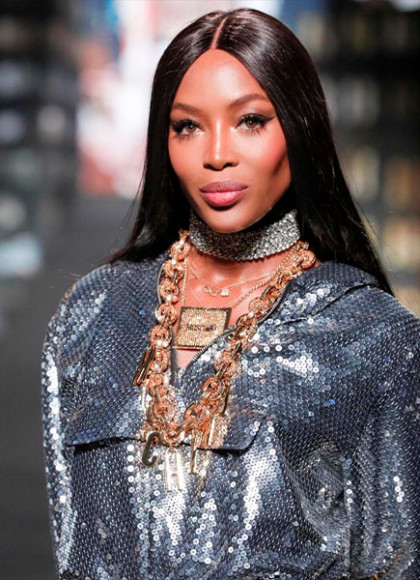 На показе совместной коллекции H&M X Moschino, 2018 год