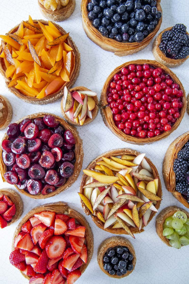 Торты и тарталетки с кремом, фруктами и ягодами, La Pâtisserie du Meurice par Cédric Grolet