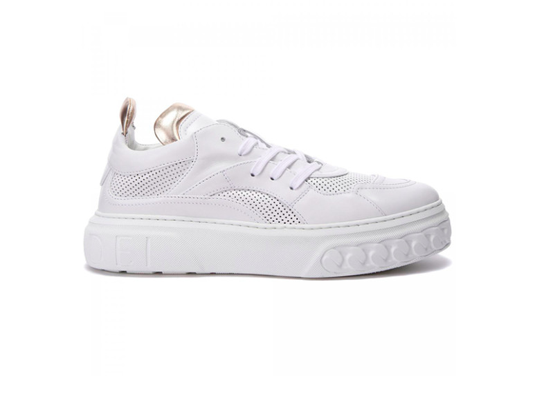 Женские кроссовки Casadei, 23 790 руб. с учетом скидки (No One)