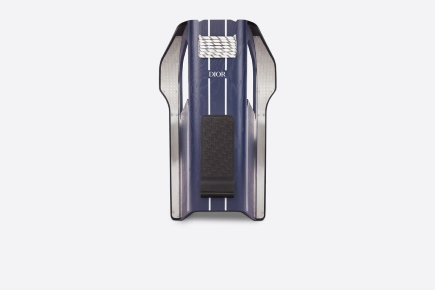 Сани Dior and Akonite, 720 000 руб. (Dior)