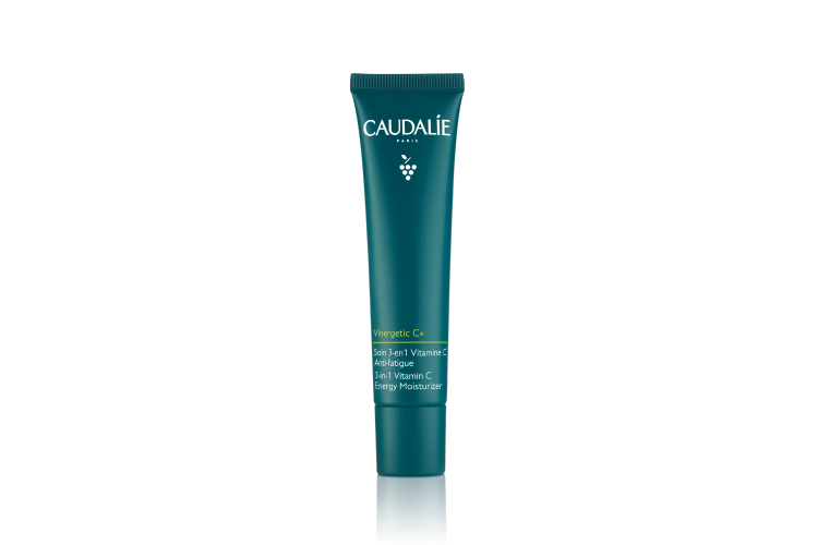 Обновленный крем для лица 3-в-1 с витамином С Vinergetic, Caudalie, 3300 руб. (ru.caudalie.com)