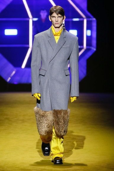 Prada, осень-зима 2022/23