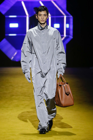 Prada, осень-зима 2022/23
