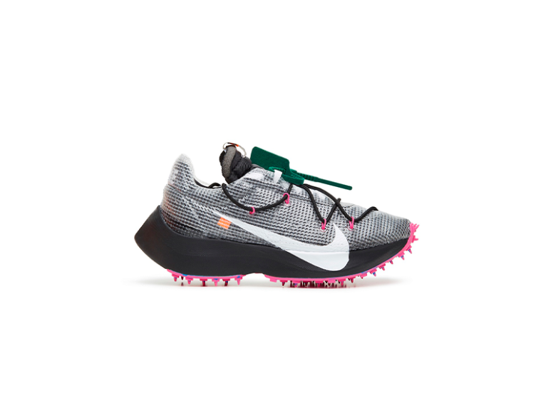 Кроссовки Off-White x Nike, 14 000 руб. (КМ20)