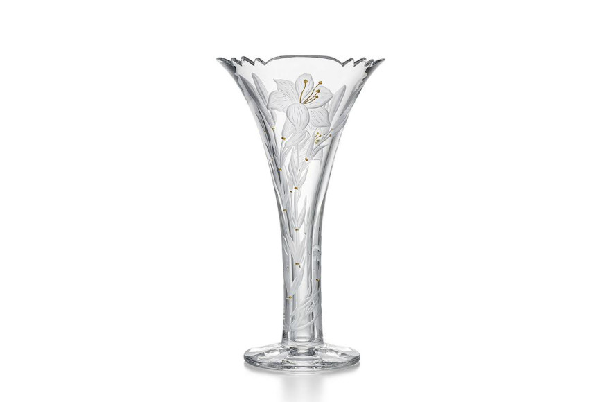 Ваза Haute Couture Lys, Baccarat, цена по запросу (ЦУМ)