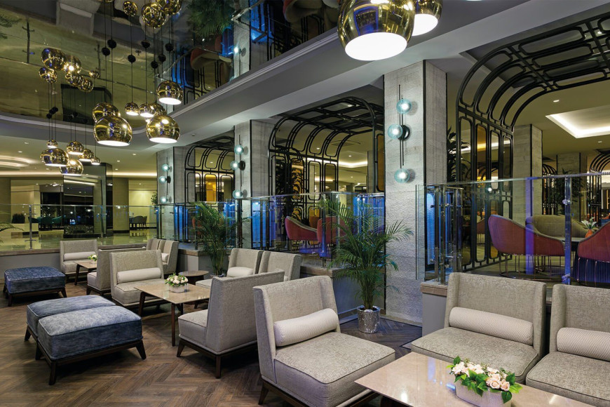 Бар в отеле Limak Atlantis Deluxe Hotel & Resort (Limak Atlantis)