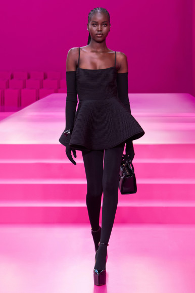 Valentino, осень-зима 2022/23