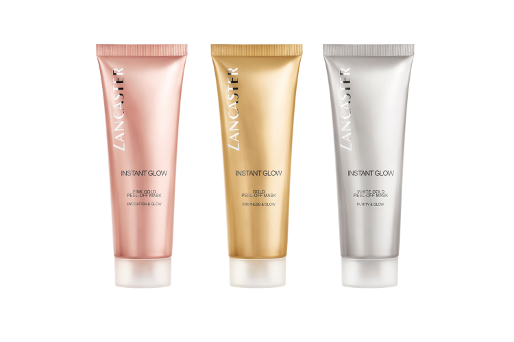 В коллекцию Instant Glow Peel Off Masks, Lancaster входит три маски-пленки. Увлажняющая Instant Glow Pink Gold Peel-Off Mask содержит гесперидин и гиалуроновую кислоту для сияния, увлажнения и тонуса кожи. В составе смягчающей Instant Glow Gold Peel-Off Mask — пуллулан для сияния, мягкости и гладкости, а очищающая Instant Glow White Gold Peel-Off Mask на основе порошка из бамбука и экстракта гамамелиса помимо сияния придает коже гладкость и матирующий эффект