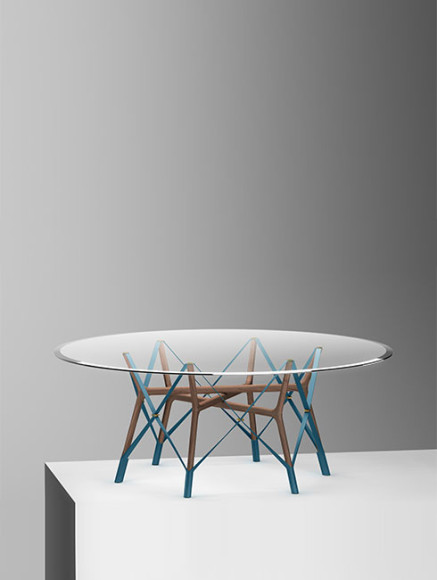 Serpentine table by Atelier Oï