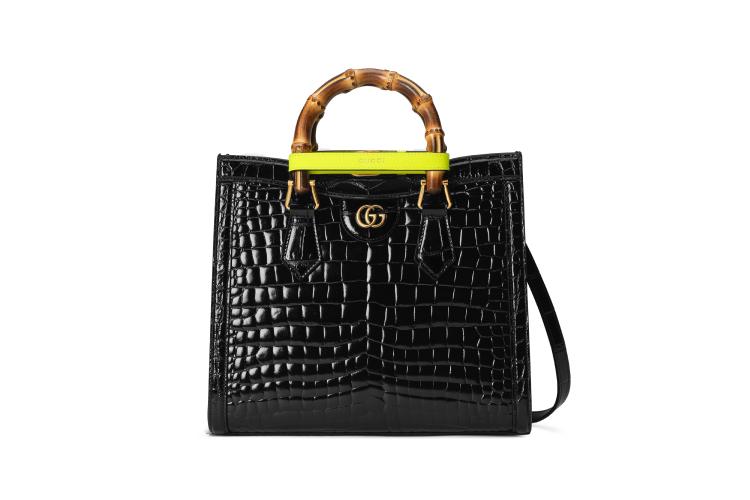 Gucci Diana, 2 144 700 руб. (Gucci)